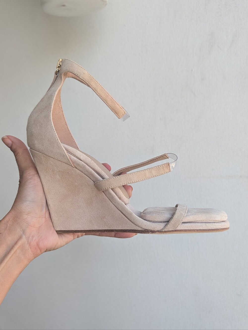 Tamara Mellon Reverse Wedge 90 Tan suede Pillow Cushion Insole 8 NEW